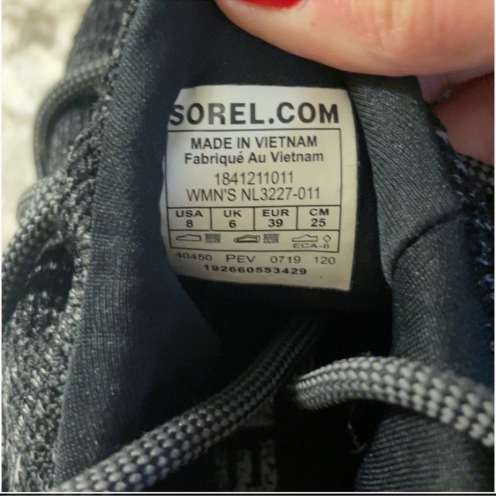Sorel Black and Gray Athletic Shoes - Picture 7 of 7